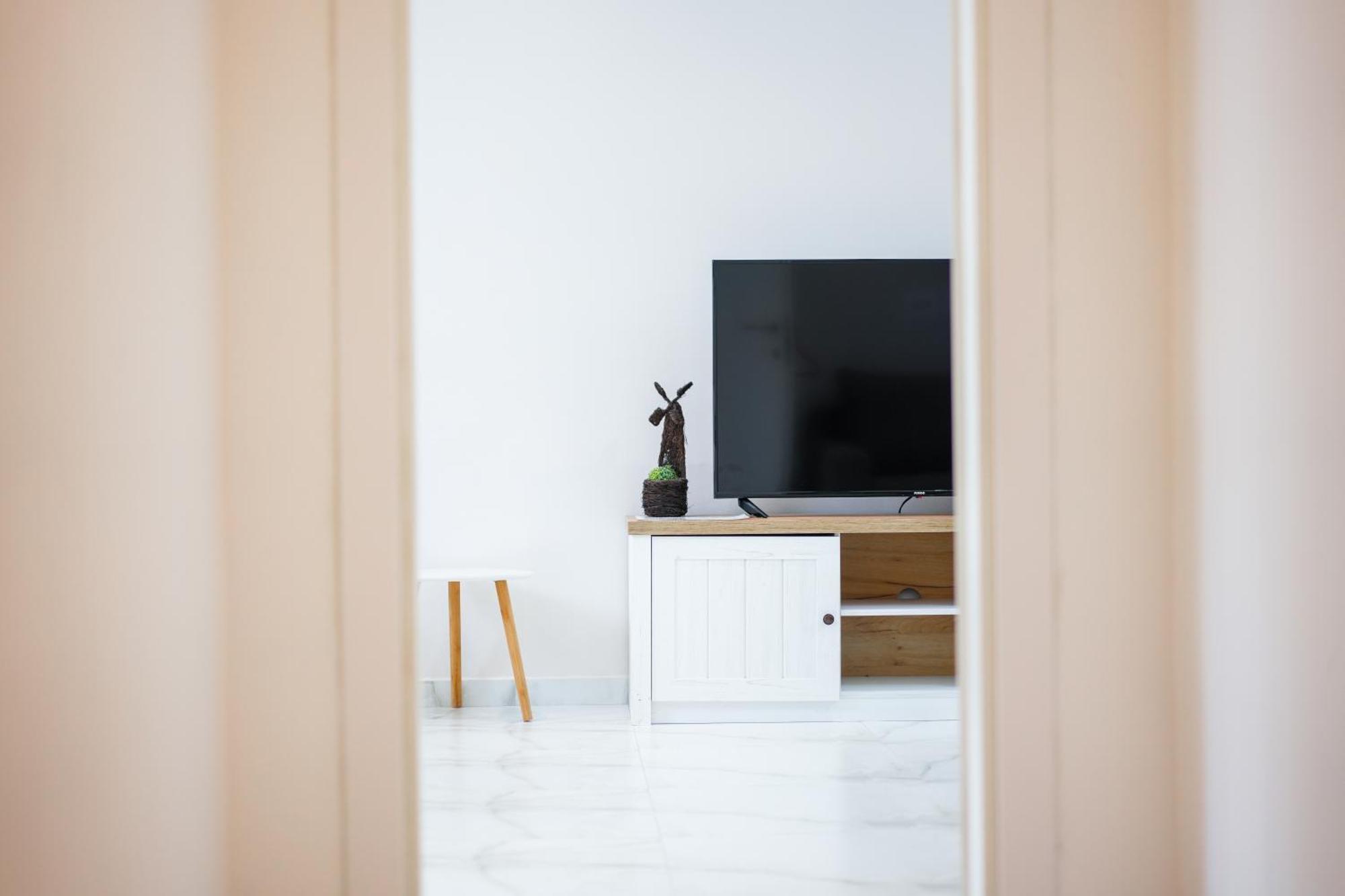 City Center Hideout - Studio Apartment Tirana Exterior foto